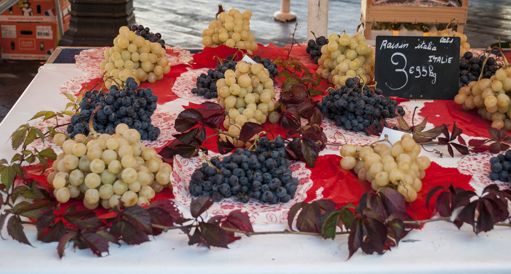 Uva_Marchè aux Fleurs