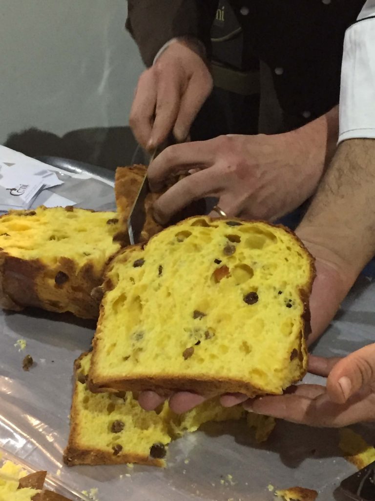 comi-pasticceria-re-panettone