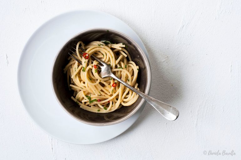 Spaghetti aglio olio e peperoncino